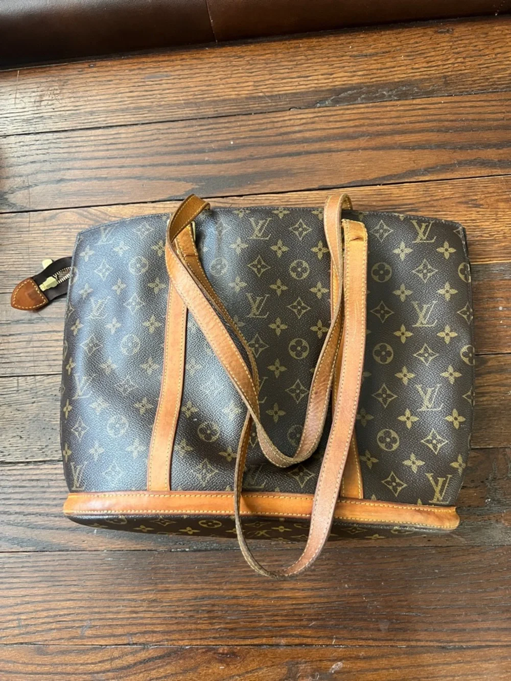 Authentic tote Louis Vuitton Monogram Canvas Babylone